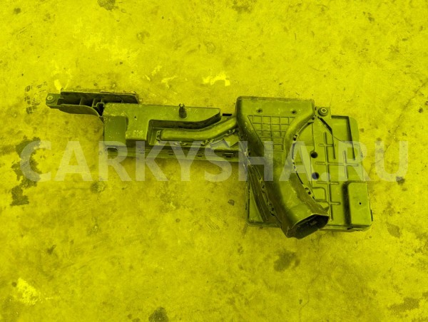 Воздухозаборник Nissan Elgrand 