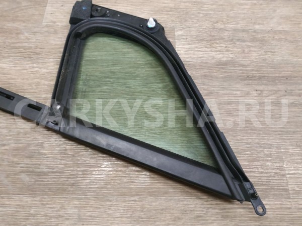 Стекло двери передней правой (форточка) Peugeot 3008 оригинальный номер 9202N9