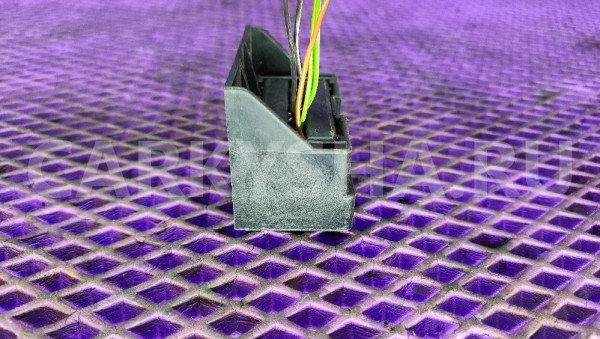 Разъем 1265463043 Mercedes-Benz W210 Mercedes-Benz E-klasse оригинальный номер 1265463043