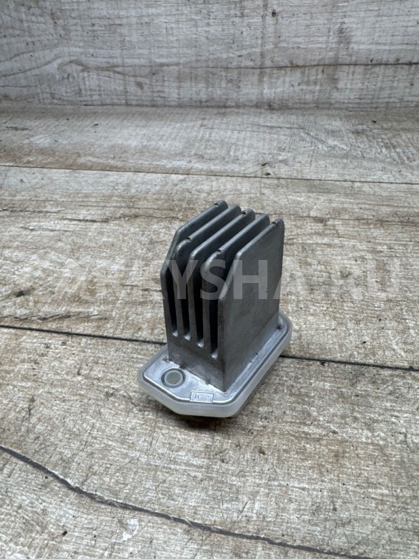 Резистор отопителя Nissan Qashqai J10 Nissan Qashqai оригинальный номер 27226-70T03
