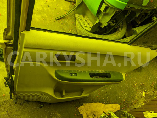 Дверь Daihatsu Boon 