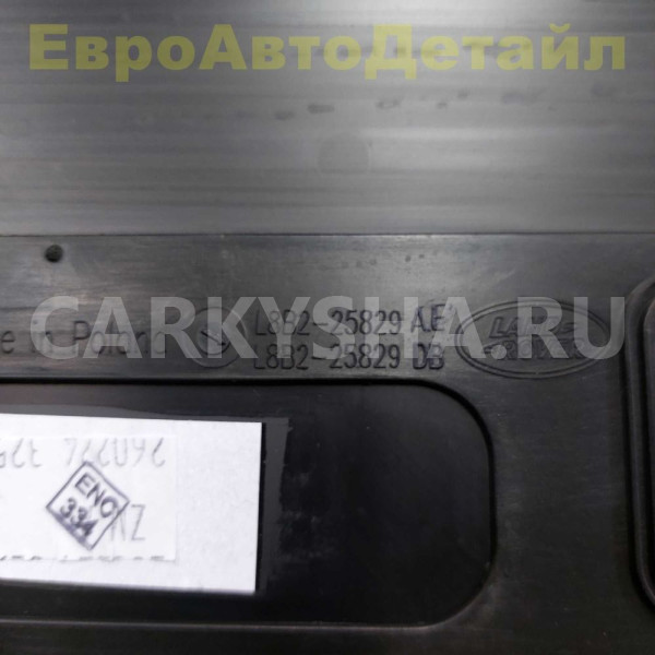 Форточка задней двери Land Rover Defender 2 (L663) Land Rover Defender оригинальный номер LR146291