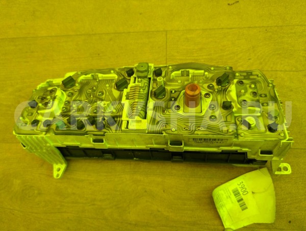 Спидометр Toyota Camry 