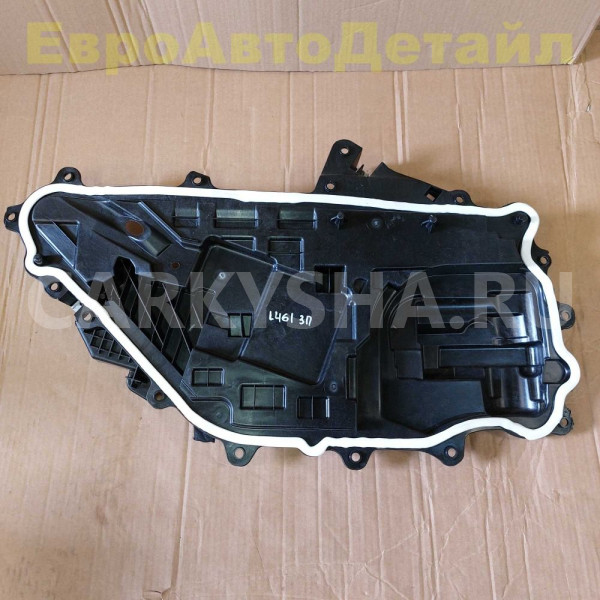 Панель задней двери Range Rover Sport 3 (L461) Land Rover Range Rover оригинальный номер LR168782