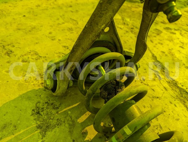 Стойка Audi A4 