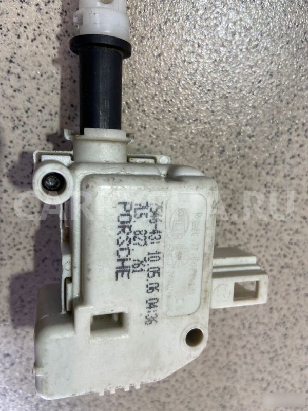 Активатор замка багажника Porsche Cayenne 2006 Porsche Cayenne оригинальный номер 7L5827761