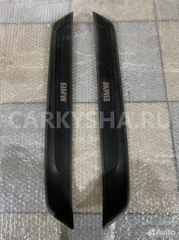Накладка порога BMW X1 E84 N46B20 2010 BMW X1 оригинальный номер 51 47 2 990 843