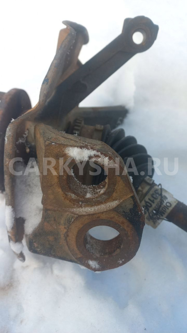 Кулак поворотный передний правый Mazda 6 (GG) (2002-2007) Mazda 6 