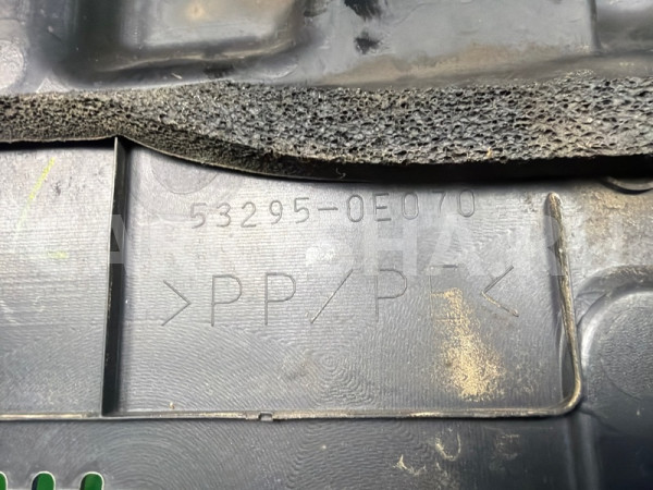Накладка замка капота Toyota Highlander 2013-2019 532950E070 U50 Toyota Highlander 