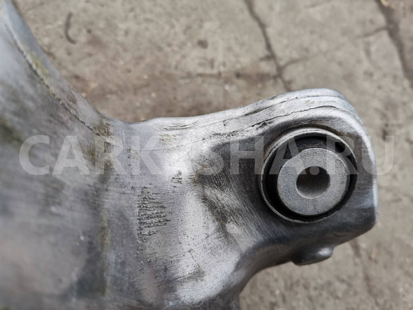 Кулак задний правый Mercedes-Benz C-класс W205/S205/C205/A205 (2014—2018) Mercedes-Benz C-klasse оригинальный номер A2053500241