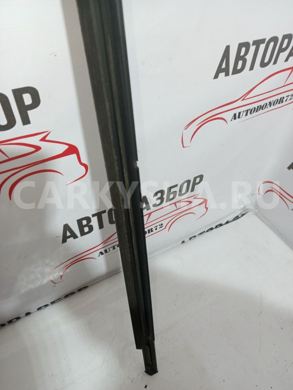 Молдинг стекла двери зад прав Mitsubishi lancer 10 Mitsubishi Lancer оригинальный номер 5757A018