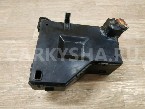 Блок предохранителей подкапотный Volvo S40 оригинальный номер 30859714