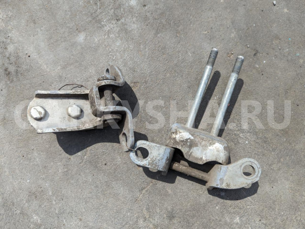Петли на дверь Toyota Cresta 