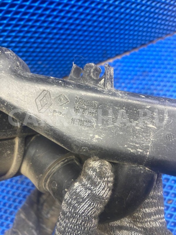 Патрубок воздушного фильтра Renault Kaptur I (2016—2020) Renault 16 оригинальный номер 165788368R