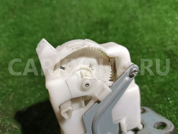 Замок багажника Nissan Note оригинальный номер 90502EN00A