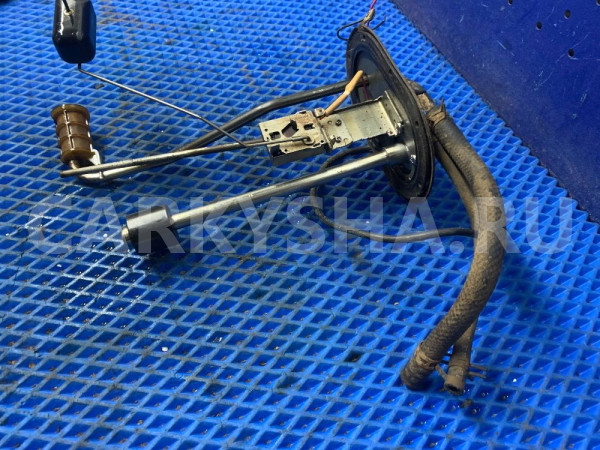 Датчик уровня топлива Land Cruiser 80 4.2 1HZ Toyota Land Cruiser оригинальный номер 8332069045