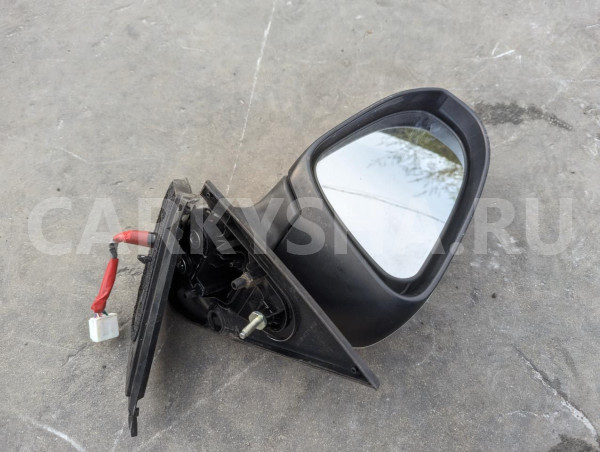 Зеркало Toyota Spade 