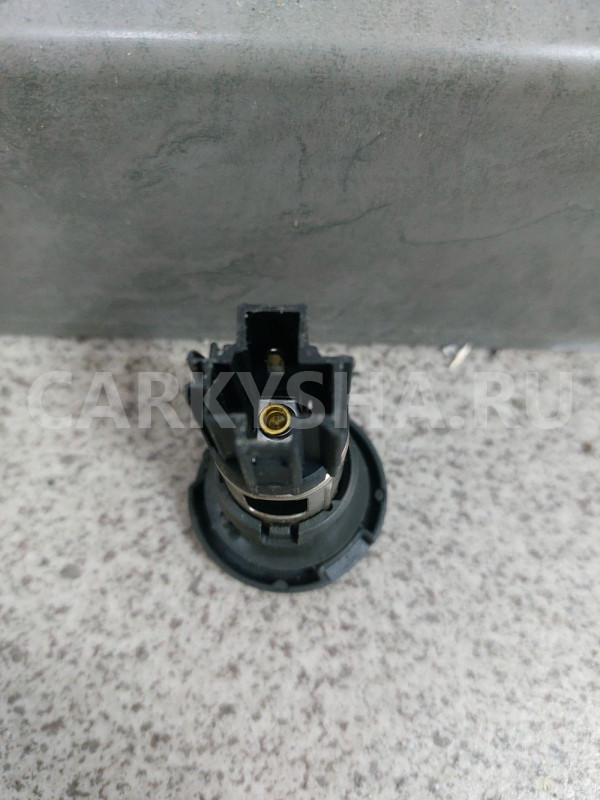 Прикуриватель Opel Astra J Opel Astra оригинальный номер 13502523