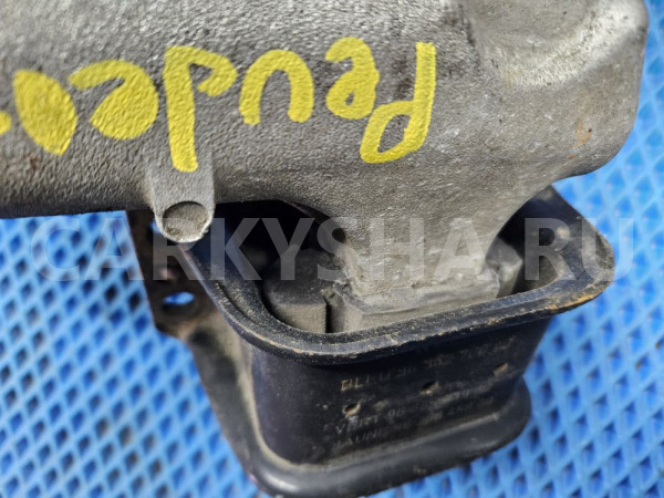 Опора двигателя подушка правая Peugeot 307 Peugeot 2008 оригинальный номер 9636845880