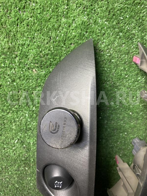 Консоль центральная Toyota RAV 4 оригинальный номер 554120R020, 554130R020