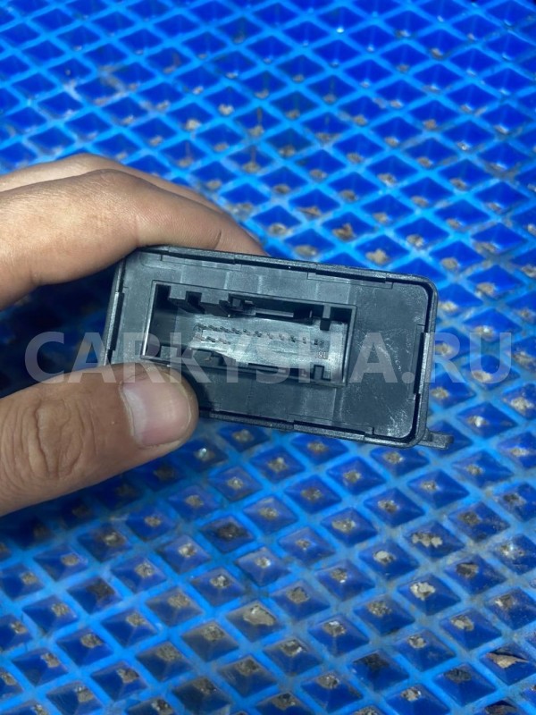 Блок управления светом Opel Astra GTC H (2004—2007) Opel Astra оригинальный номер 13110381