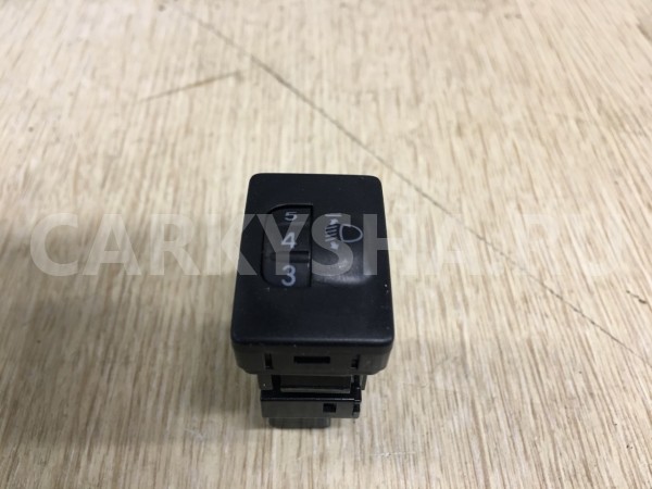 Кнопка корректора фар Toyota Hilux VIII – пикап двойная кабина оригинальный номер 84152-0K060