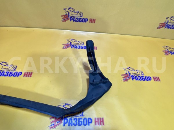 Пыльник крыла переднего левого Audi Q7 4L Audi 200 оригинальный номер 4L0821111