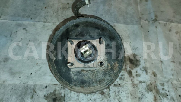 Вакуумник Nissan Sunny N13 Nissan Sunny 