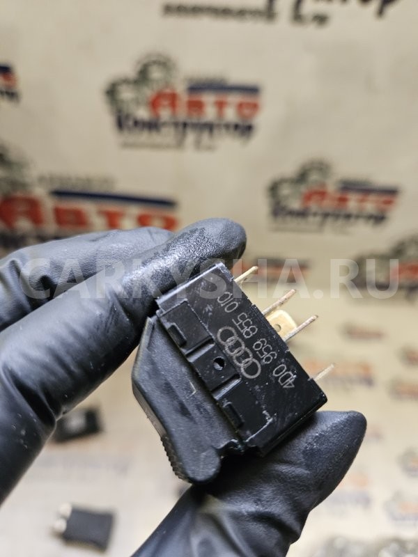 Кнопка стеклоподъемника Audi A4 