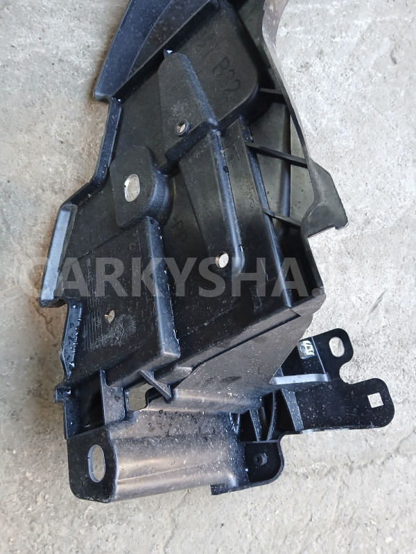 Кронштейн переднего бамп Renault Megane 622238150R Renault 14 оригинальный номер 622238150R