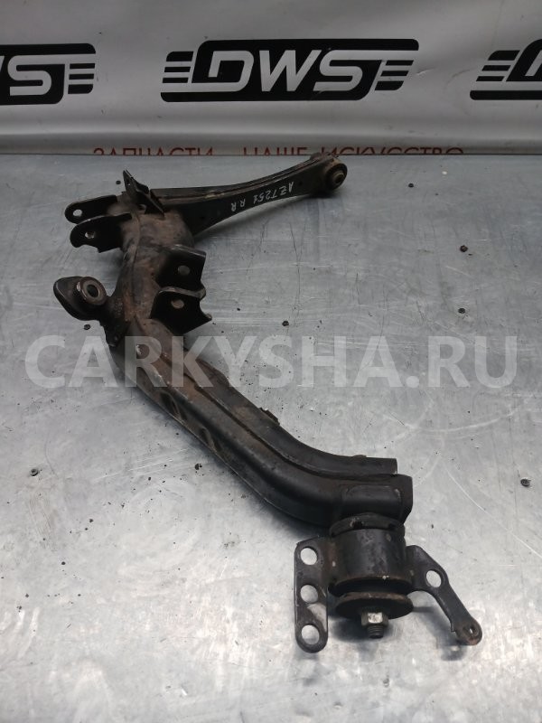 Рычаг подвески Toyota Avensis 
