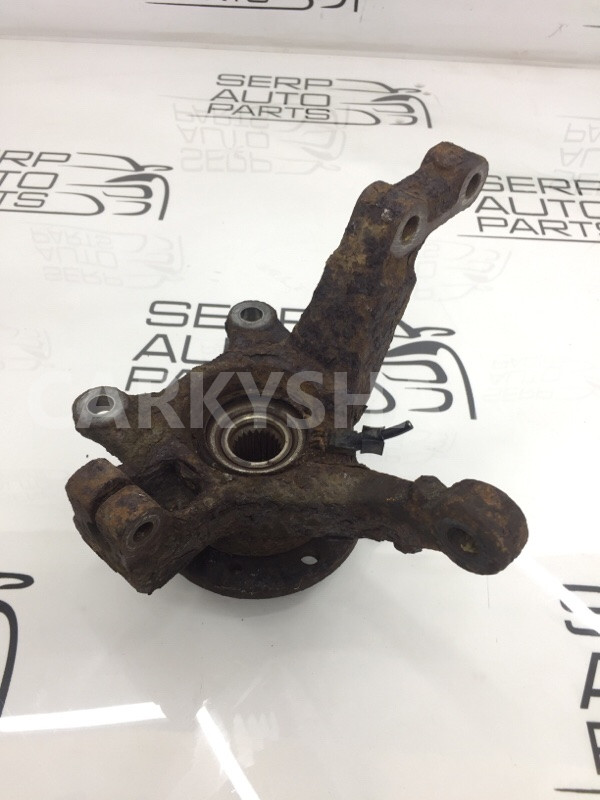 Поворотный кулак передний правый Nissan Note E11 Nissan Note 