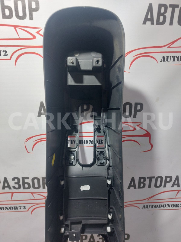 Консоль центральная Suzuki SX4 Suzuki SX4 оригинальный номер 7581179J00