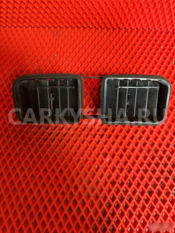 Дефлектор центральный Chevrolet Spark M300 Chevrolet Spark оригинальный номер 94564028