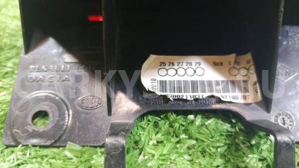 Стоп-сигнал дополнительный Renault Logan 2012 Renault Logan 