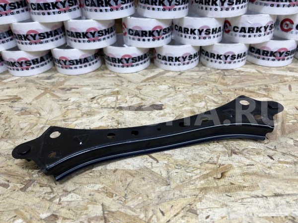 Усилитель панели Toyota Camry VIII (XV70) оригинальный номер 57533-33040