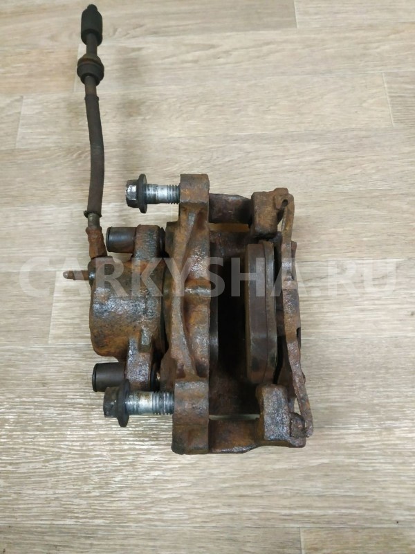 Суппорт тормозной передний правый Land Rover Freelander 