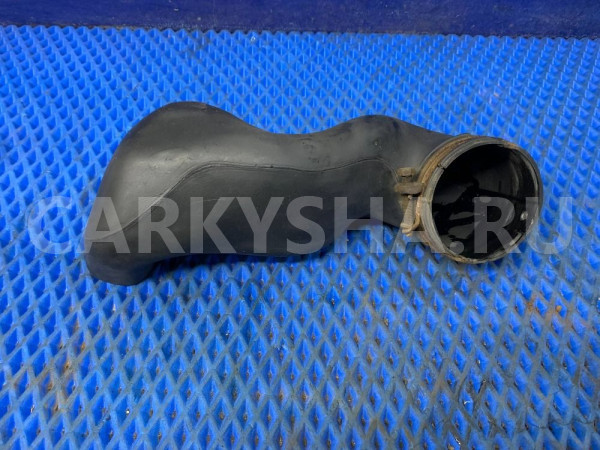 Патрубок воздушного фильтра Toyota Hiace Toyota HiAce оригинальный номер 5281226030