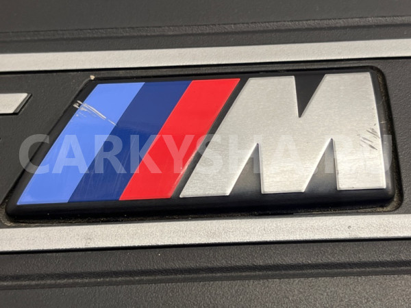Декоративная крышка двигателя BMW X1 оригинальный номер 11 12 7 641 556, 11 12 7 641 556, 11127641556, 7641556