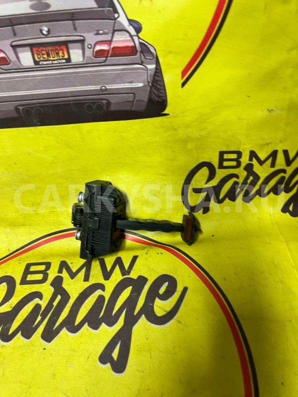 Ограничитель двери передний BMW X5 E70 N52B30 BMW X5 