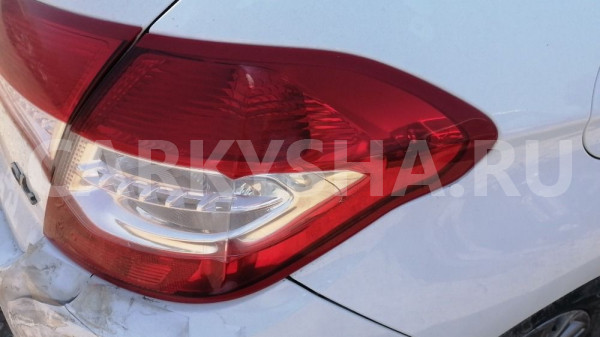 Фонарь задний наружный правый Citroen C4 2 Citroen C4 оригинальный номер 6351KS