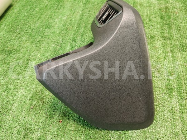 Дефлектор воздушный Lada X-Ray 2019 687609789R 21129, левый ВАЗ (Lada) 2112 