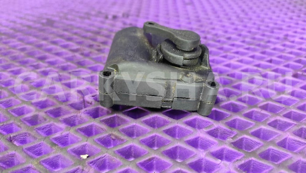 Моторчик привода заслонки печки Audi A6 C6 4F Audi 200 оригинальный номер 4E0820511