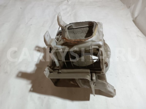 Корпус мотора отопителя Mitsubishi Diamante 