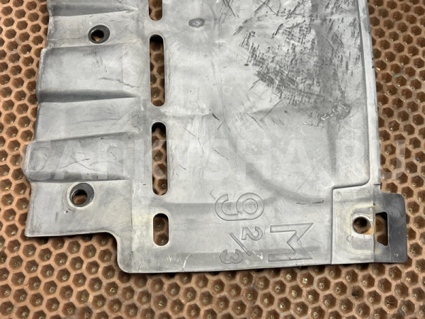 Направляющая бампера BMW 3er оригинальный номер 51 12 8 044 375, 51 12 8 044 375, 51128044375, 8044375