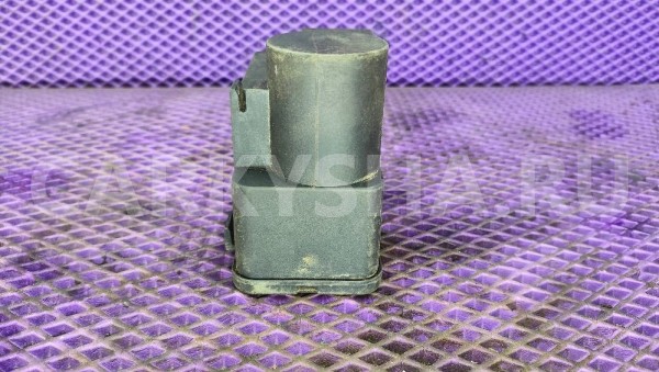 Компрессор центрального замка Mercedes-Benz 190 (W201) W201 (1982—1993) Mercedes-Benz 190 (W201) оригинальный номер 0008000648