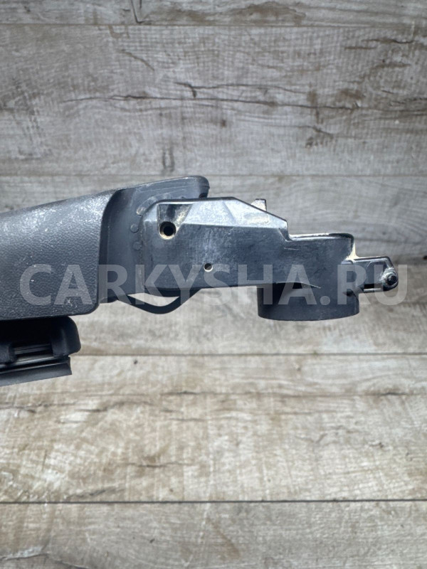 Поводок дворника задний land rover discovery sport Land Rover Discovery оригинальный номер LR062820