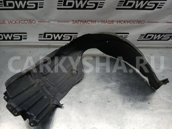 Подкрылок Toyota Camry 