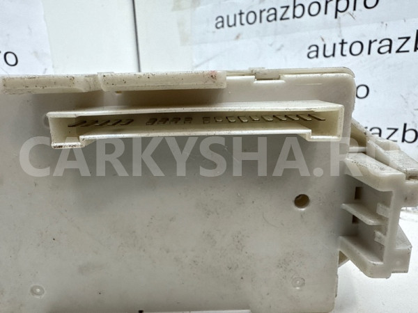Блок предохранителей Mitsubishi Lancer 2006 MR587873 СЕДАН 4G18 Mitsubishi Lancer 