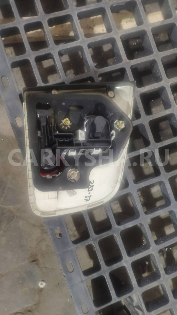Фонарь задний внутренний правый VW Touareg 2002-2010 Volkswagen Touareg оригинальный номер 7L6945094S
